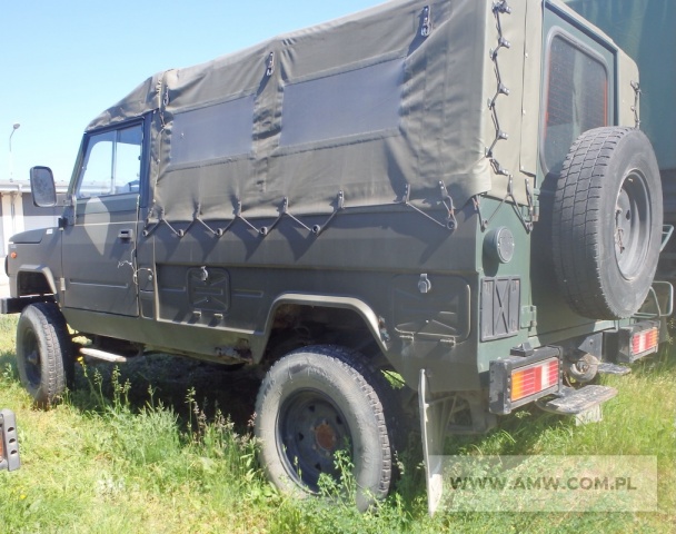 Samochód ciężarowo-osobowy wysokiej mobilności HONKER 2000 