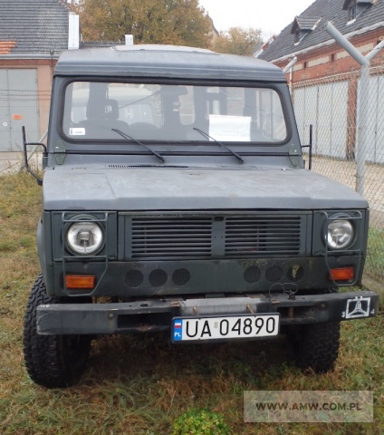 Samochód ciężarowo-osobowy wysokiej mobilności HONKER 2324 