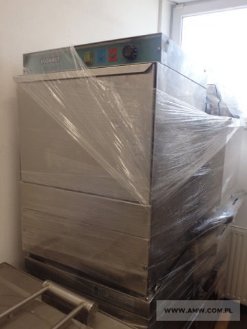 Sprzęt gastronomiczny - pakiet zawierający 6 poz. asort. (wg oddzielnego wykazu), w tym m.in.: kotły warzelne, waga, zmywarki itp. 