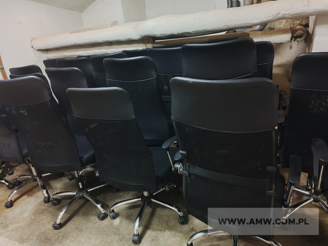 Krzesła biurowe obrotowe – pakiet zawierający 98 szt. (wg oddzielnego wykazu) 