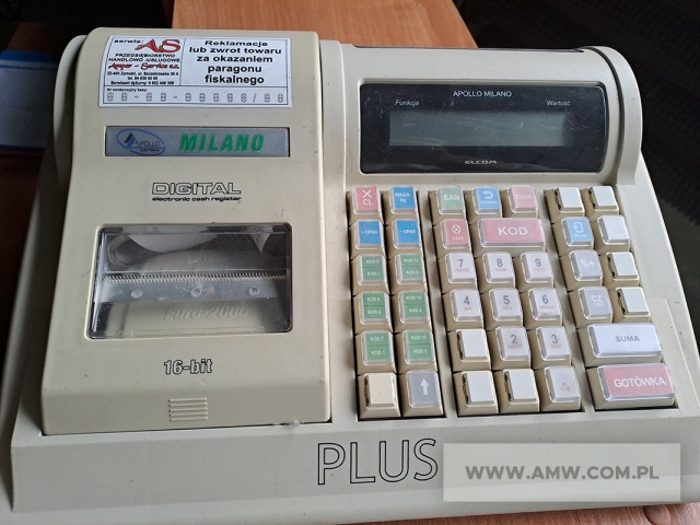 Sprzęt komputerowy i informatyczny (bez dysków twardych) – pakiet zawierający 37 poz. asort. (wg oddzielnego wykazu), w tym: komputer Lenovo ThinkCentre M900z – 19 szt., moduł sekretarski Polycom IP BEM – 2 szt., terminal VoIP Polycom (różne modele) – 15 szt., kasa fiskalna Apollo Milano Plus – 1 szt. 