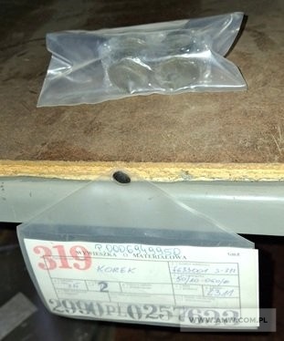 Techniczne środki materiałowe do silników PERKINS, S-261, S-312 i S-4003 - pakiet zawierający 242 poz. asort. (wg oddzielnego wykazu), w tym m.in.: gaźniki, koła różne, panewki łożysk, pierścienie różne, podkładki, tłoki, zawory różne itp. 