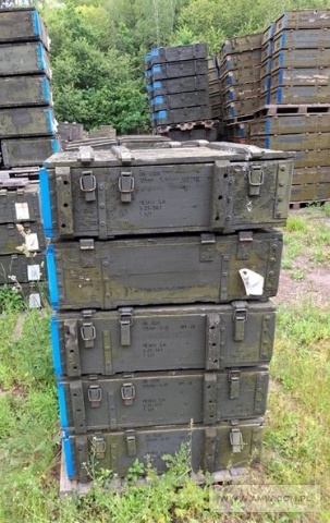 Skrzynie i opakowania drewniane różne (831 szt.) - pakiet zawierający 23 poz. asort. (wg oddzielnego wykazu), w tym m.in.: opakowania ramowe do PW-ŁWD, skrzynie drewniane do ładunków prochowych, skrzynie drewniane do petard, skrzynie drewniane do 125NB A-D 81 itp. 