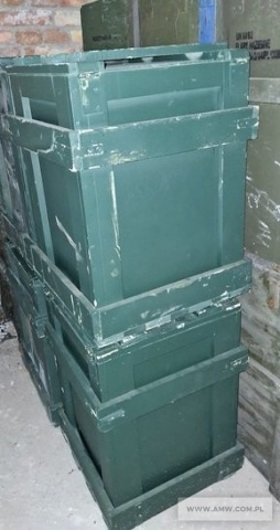 Skrzynie i opakowania drewniane różne (831 szt.) - pakiet zawierający 23 poz. asort. (wg oddzielnego wykazu), w tym m.in.: opakowania ramowe do PW-ŁWD, skrzynie drewniane do ładunków prochowych, skrzynie drewniane do petard, skrzynie drewniane do 125NB A-D 81 itp. 