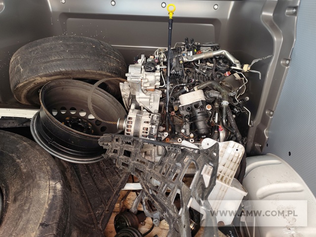 Samochód małej ładowności ogólnego przeznaczenia VOLKSWAGEN CRAFTER SYN1E - po kolizji drogowej (pojemność 2,0 l TDI) 