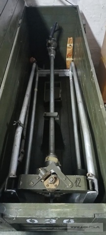 Osprzęt piły spalinowej - pakiet zawierający 2 poz. asort., tym: osprzęt do obcinania pali pod wodą PS-290 - 4 szt., osprzęt do cięcia lodu OPS-290/L - 1 szt. 