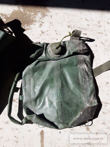 Zbiorniki na wodę - pakiet zawierający 2 poz. asort., w tym: zbiornik miękki na wodę 100 l - 14 szt., zbiornik miękki na wodę 10 l - 73 szt. 