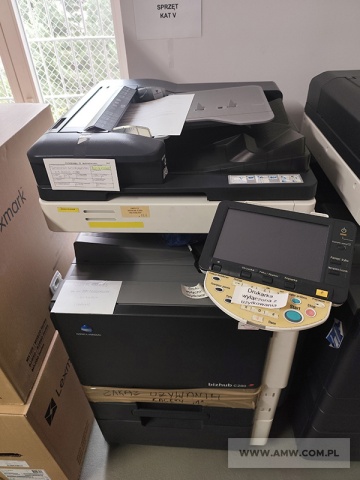 Sprzęt informatyczny - pakiet zawierający 21 poz. asort. (wg oddzielnego wykazu), w tym m.in: notebooki, komputery, urządzenia wielofunkcyjne (sprzęt bez dysków twardych) itp. 