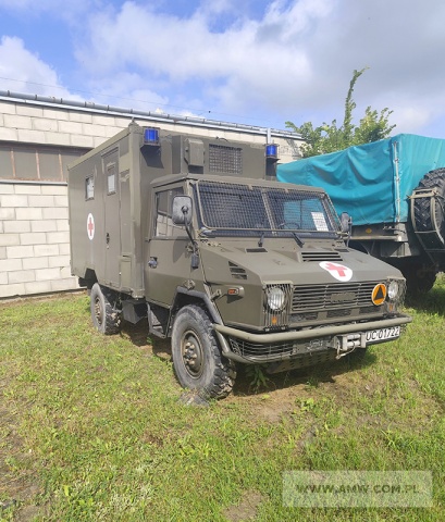 Samochód sanitarny 4 - noszowy IVECO 40E12WM (bez wyposażenia) 