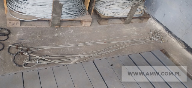 Zestaw przeładunkowy do żurawia - pakiet zawierający 5 poz. asort., w tym: lina fi 10 mm ocynkowana ZS 1770WS 6x31+NF - 634 kg, lina stalowa ocynkowana fi 10 mm - 2000 m, trawers specjalny 0-6,3 t - 2 szt., zawiesie czterocięgnowe A-3,2/1,6-3 oczkowe - 2 szt., zawiesie linowe 2-cięgnowe+3,2, L=3,15 - 4 szt. 