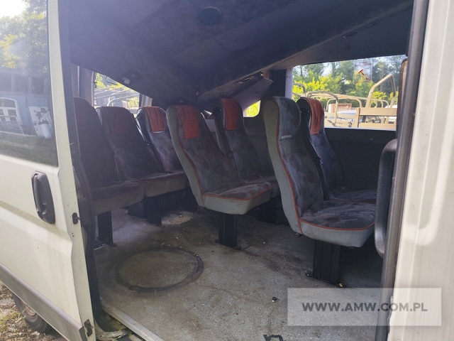 Mikrobus FIAT DUCATO 3,0 MULTIJET (pojemność 3,0 l, pojazd uszkodzony przez drzewo) 