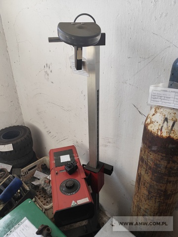 Przyrząd do kontroli reflektorów UPS 