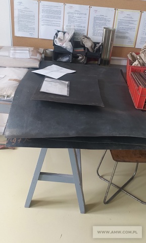 Tekstolit i polonit - pakiet zawierający 6 poz. asort. (wg oddzielnego wykazu), w tym: tekstolit - pręty różnego typu i polonit 