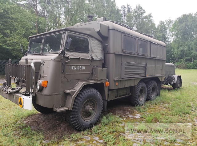 Polowa stacja ładowania PSŁ-16 na samochodzie STAR-660M2 (z częściowym wyposażeniem) 