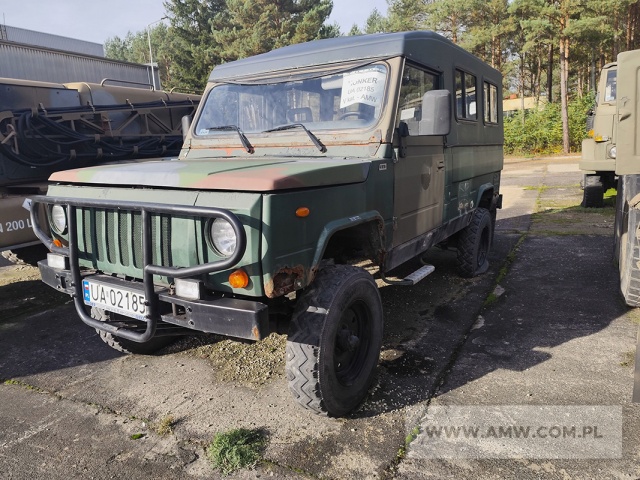 Samochód ciężarowo-osobowy wysokiej mobilności HONKER 2000 