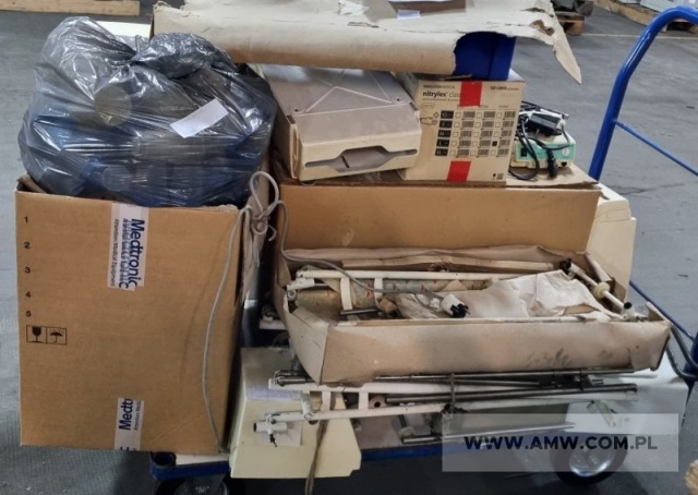 Sprzęt medyczny - pakiet zawierający 22 poz. asort. (wg oddzielnego wykazu), w tym m.in.: aparat do diatermii, przyrząd ssący elektryczny itp. 