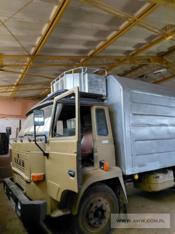 Samochód chłodniczy na podwoziu STAR-200 