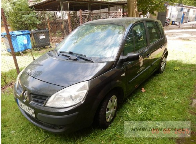 Samochód osobowy Renault Scenic II 1.6 