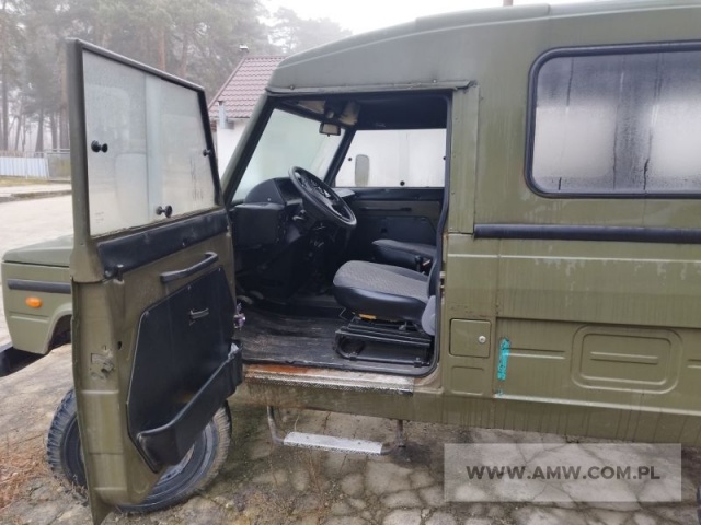 Samochód ciężarowo-osobowy wysokiej mobilności HONKER 2324 