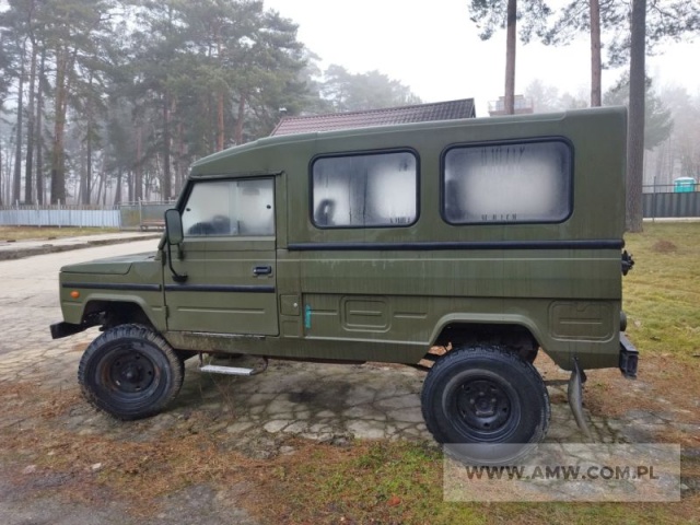 Samochód ciężarowo-osobowy wysokiej mobilności HONKER 2324 