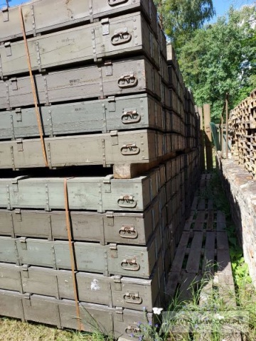 Skrzynie drewniane do pocisków rakietowych M-21 - pakiet zawierający 439 szt. 