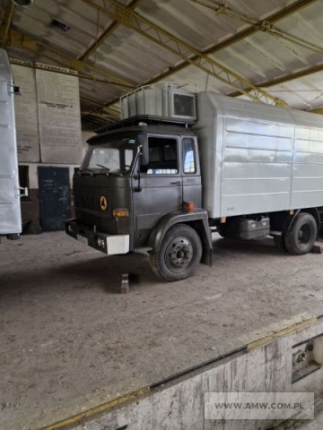 Samochód chłodniczy na podwoziu STAR-200 