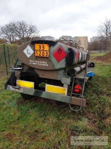 Cysterna paliwowa 4M3 na przyczepie D-46A CP-4 