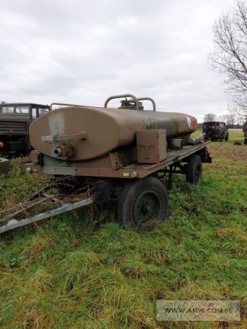 Cysterna paliwowa 4M3 na przyczepie D-46A CP-4 