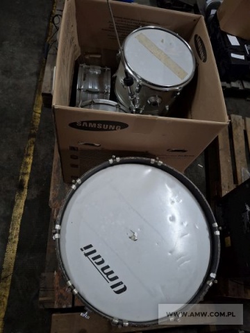 Sprzęt kulturalno-oświatowy - pakiet zawierający 5 poz. asort. (wg oddzielnego wykazu), w tym m.in.: zestawy i naciągi perkusyjne itp. 