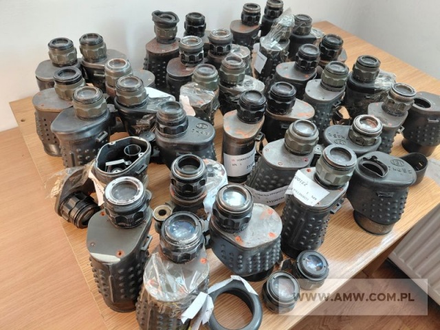 Asortyment optyczno-mundurowy - pakiet zawierający 58 poz. asort. (wg oddzielnego wykazu), w tym m.in.: lornetki - 16 szt., elementy umundurowania - pochewki, oznaki itp. 