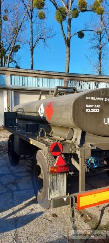 Cysterna paliwowa 4M3 na przyczepie D-46A CP-4 