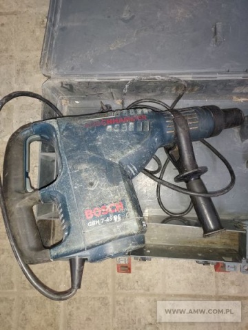 Sprzęt warsztatowy - pakiet zawierający 12 poz. asort. (wg oddzielnego wykazu), w tym m.in.: spawarka, szlifierki, wiertarki itp. 