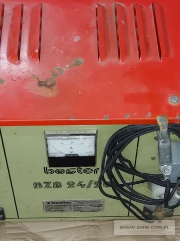 Sprzęt warsztatowy - pakiet zawierający 12 poz. asort. (wg oddzielnego wykazu), w tym m.in.: spawarka, szlifierki, wiertarki itp. 