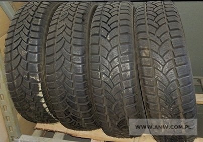 Opony do pojazdów i maszyn różnego typu (31 szt.) – pakiet zawierający 4 poz. asort., w tym: opony 185R15C 701083021 – 5 szt., opony 400x10 PZB-7 13-0024 – 3 szt., opony C 235/75R15 T 105T – 15 szt., opony Z 205/75R16 C 110/108R – 8 szt. (okres składowania ok. 10 lat) 