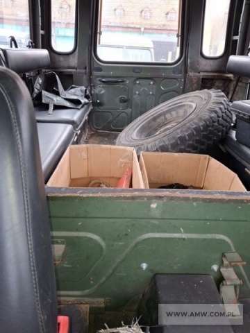 Samochód ciężarowo-osobowy wysokiej mobilności HONKER 2324 (z wciągarką) 