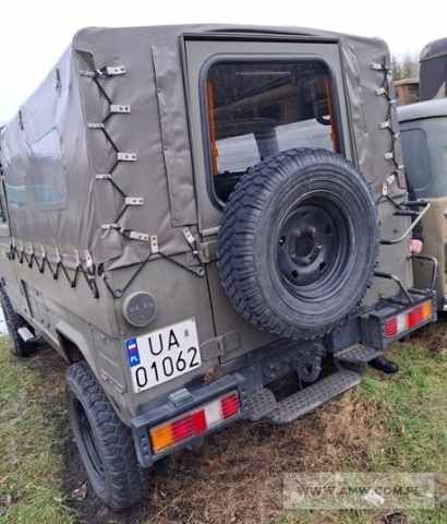 Samochód ciężarowo-osobowy wysokiej mobilności HONKER 2000 typ 2424 (bez wciągarki) 