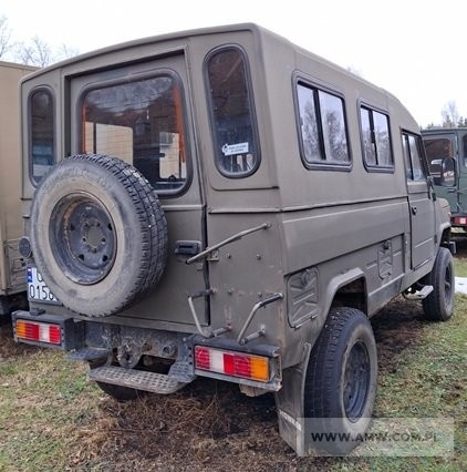 Samochód ciężarowo-osobowy wysokiej mobilności HONKER 2000 typ 2424 (bez wciągarki) 