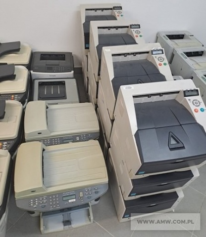 Drukarki biurowe różne – pakiet zawierający 42 poz. asort. (wg oddzielnego wykazu), w tym m.in.: drukarki HP LASER JET – różne, drukarki KYOCERA – różne, urządzenia wielofunkcyjne – różne itp. 
