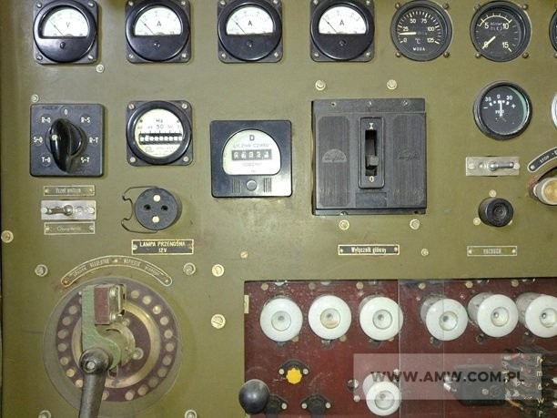 Zespół spalinowo-elektryczny PAD-16-3/400/P1, (16 kW, 3x400 V, 50 Hz) na p-pie 1 os.  
