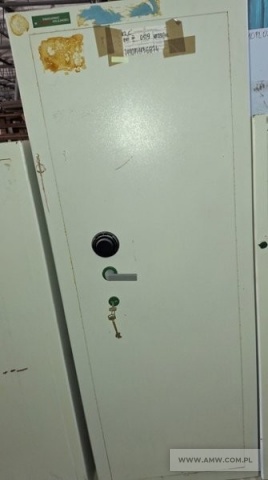 Szafy stalowe na akta (8 szt.) - pakiet zawierający 8 poz. asort., w tym: szafa stalowa na akta klasy B - 5 szt., szafa stalowa na akta klasy C - 1 szt., szafa na akta metalowa klasy C 1500x700x500 mm - 1 szt., szafa na akta metalowa 1 - drzwiowa klasy C 1600x700x500 mm - 1 szt. 