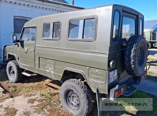 Samochód ciężarowo-osobowy wysokiej mobilności HONKER 2000 (z wciągarką) 