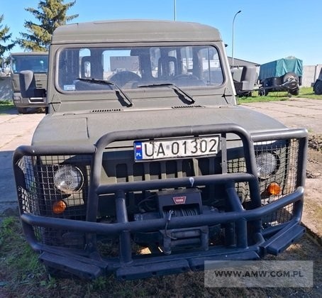 Samochód ciężarowo-osobowy wysokiej mobilności HONKER 2000 (z wciągarką) 
