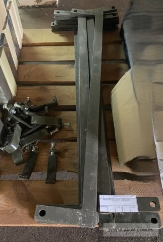 Części do kuchni polowej (30 szt.) - pakiet zawierający 3 poz. asort., w tym: belka spinająca do kuchni polowej 1280x15x50 mm - 14 szt.. lina asekuracyjna (grubość 8 mm) - 10 szt.. płachta brezentowa 4x6 m - 6 szt. 