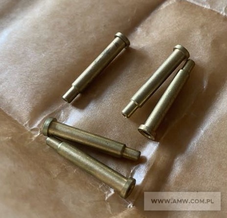 Części zamienne do samochodu STAR 660 - pakiet zawierający 35 poz. asort. (wg oddzielnego wykazu), w tym m.in.: cięgło ręcznego sterowania gazu A66-54-54X - 39 szt.. koło ślimakowe z wałkiem 101.700.000 - 6 szt.. regulator RG-18BW651.000.0 - 55 szt.. zestaw naprawczy silnika 0000-8274 - 4 szt. itp. 