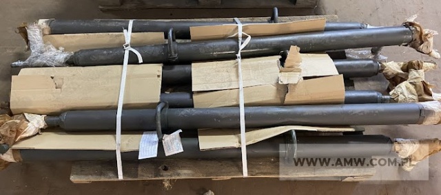 Części zamienne do agregatu sprężarkowego WD-53 (40 szt.) - pakiet zawierający 10 poz. asort. (wg oddzielnego wykazu), w tym m.in.: głowica sprężarki - 2 szt.. korbowód boczny 91-01-0049 - 8 szt.. podpora pneumatyczna WD-53 P-62A - 6 szt.. pompka olejowa - 4 szt. itp. 