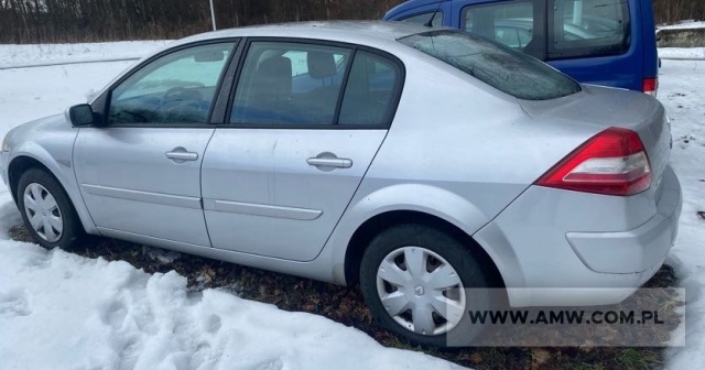 Samochód osobowy RENAULT MEGANE SEDAN 1,6 