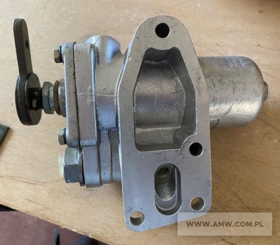 Części zamienne do samochodu STAR 660 - pakiet zawierający 12 poz. asort. (wg oddzielnego wykazu), w tym m.in.: cylinder hamulca A27-44-40X - 9 szt.. drzwi lewe N66-E3-07-00 - 3 szt... filtr oleju bocznikowy KPL G-153.00.00 - 93 szt.. głowica 4421-9-004-1 - 279 szt. itp. 