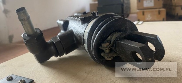 Części zamienne do samochodu STAR 660 - pakiet zawierający 35 poz. asort. (wg oddzielnego wykazu), w tym m.in.: cięgło ręcznego sterowania gazu A66-54-54X - 39 szt.. koło ślimakowe z wałkiem 101.700.000 - 6 szt.. regulator RG-18BW651.000.0 - 55 szt.. zestaw naprawczy silnika 0000-8274 - 4 szt. itp. 