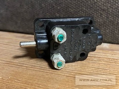 Części zamienne do podnośników typu żuraw (230 szt.) - pakiet zawierający 36 poz. asort. (wg oddzielnego wykazu), w tym m.in.: rozdzielacz hydrauliczny R-061 R25-41-00-A - 1 szt.. rozdzielacz hydrauliczny                   R25-204 - 1 szt.. przewód giętki (różne rodzaje) - 54 szt.. wał pędny pompy R061-182-00 - 7 szt. itp. 
