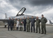 AMW oficjalnym patronem F-16 Tiger Demo Team - zdjęcie 1 